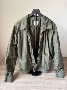 Old Navy Bomber Jacket XL Olive Green Flight Quilted Lined Zip Utility Unisex